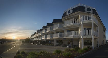 Drifting Sands Oceanfront Hotel