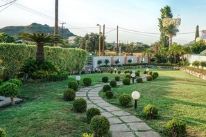 Property grounds - Sun Maris Studios (Rhodes)