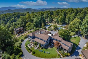 Aerial view - Echo Mountain Inn (Hendersonville)