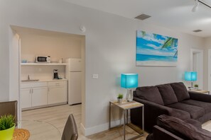 Suite Exécutive, coin cuisine, en front de mer (Accessible) | Coin séjour