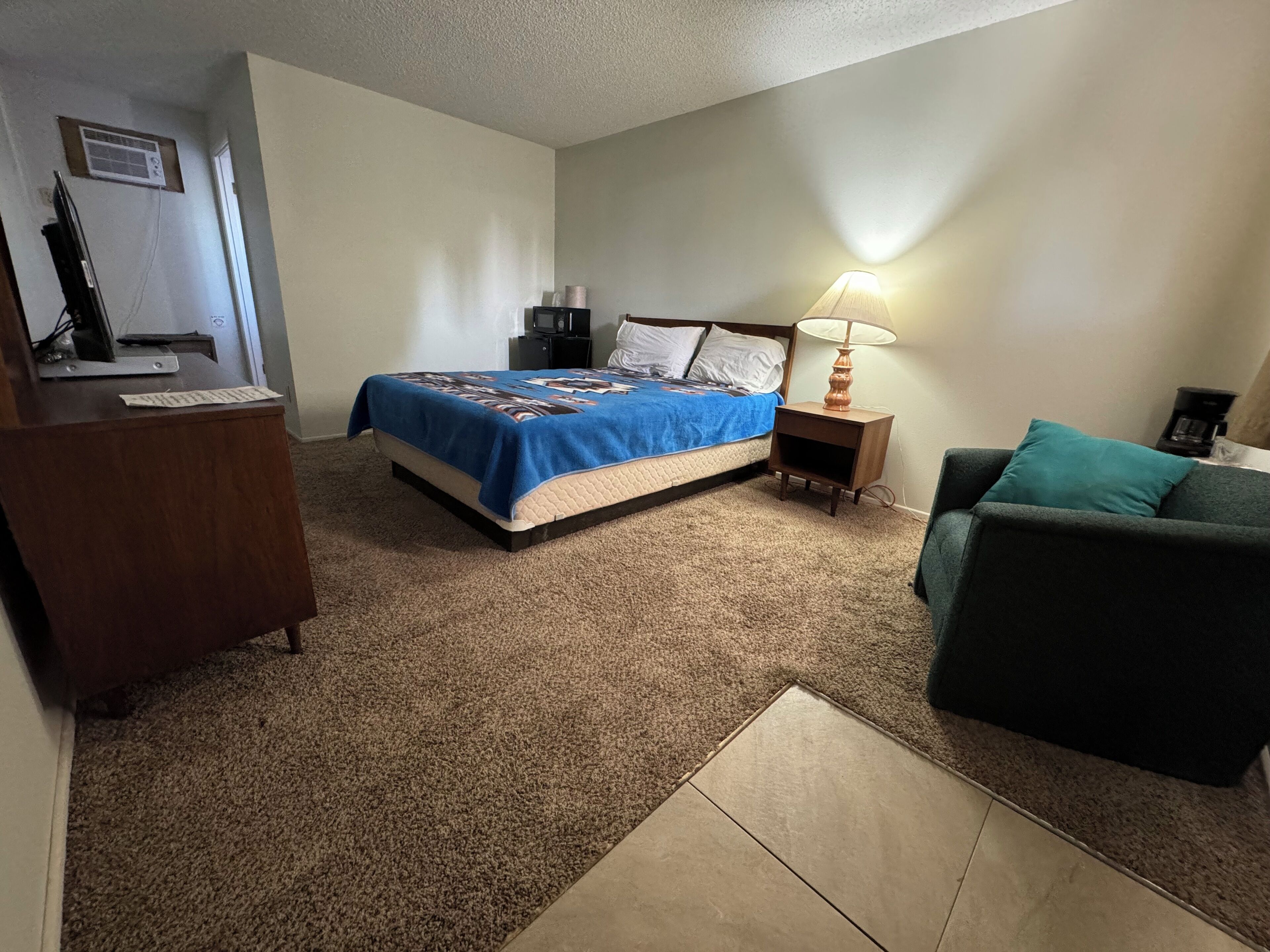 Individualmente mobiliados, ferros/tábuas de passar roupa