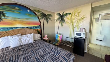 Individually furnished, iron/ironing board, free WiFi, bed sheets