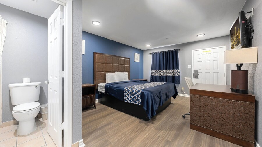 Golden Inn Dallas by Hotel O