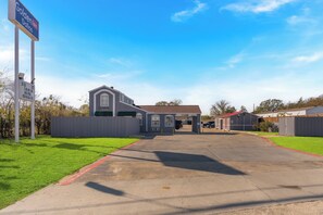 Bagian depan properti