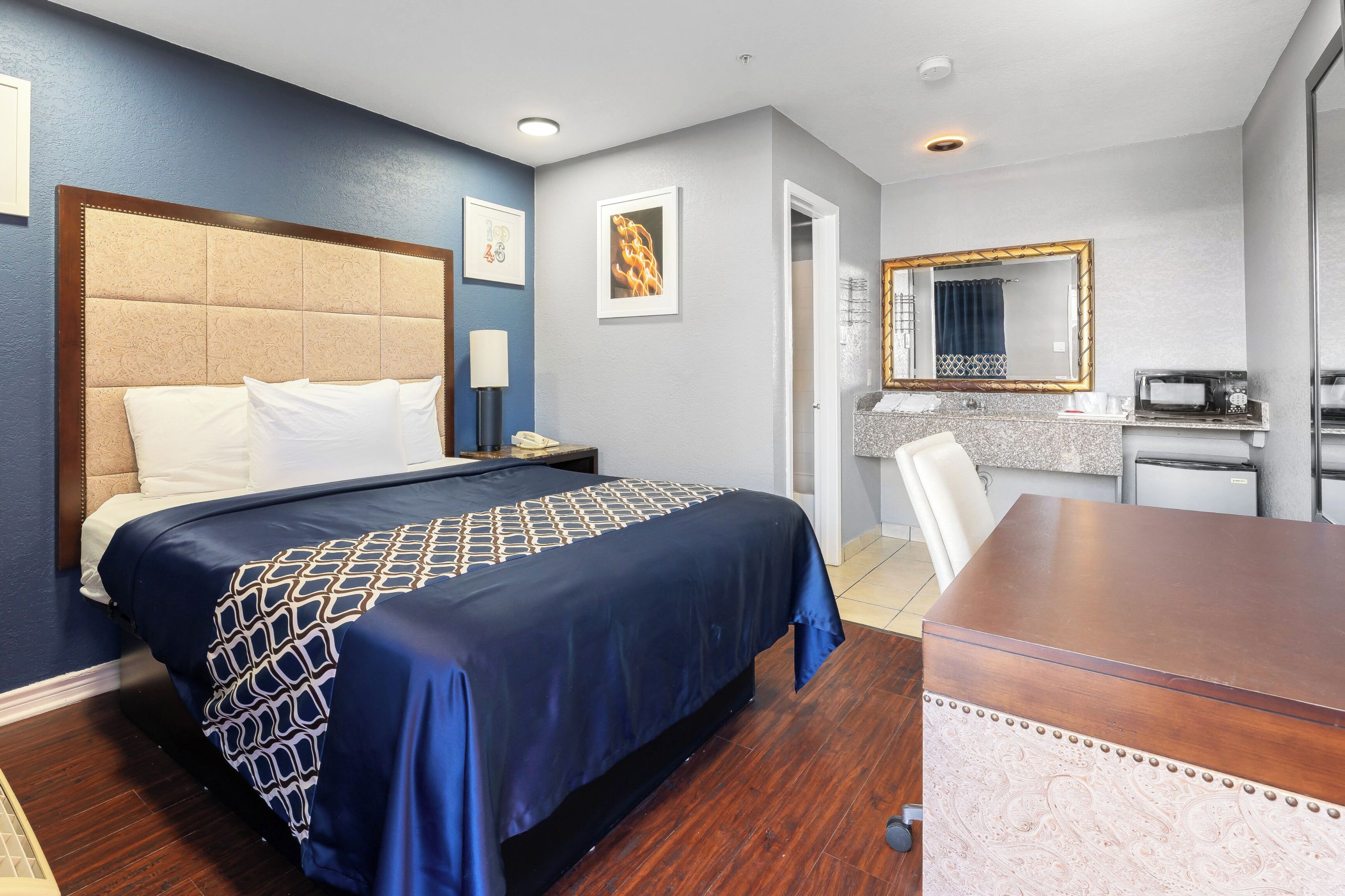 Zimmer, 1 King-Bett, Nichtraucher | Schreibtisch, kostenloses WLAN