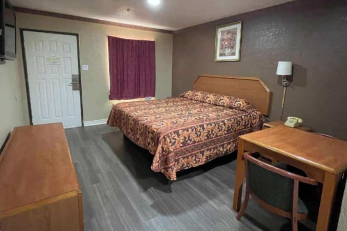 Kamar, 1 Tempat Tidur Queen, Bebas Asap Rokok | Meja kerja dan Wi-Fi gratis