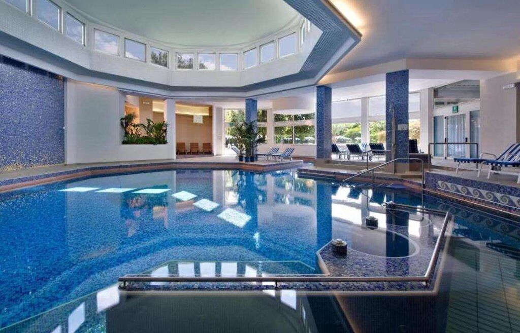 Indoor pool, outdoor pool