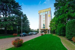 Exterior - Grand Hotel Terme (MONTEGROTTO TERME)