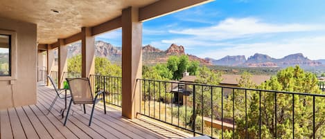 The Vista Villa | Terrace/patio