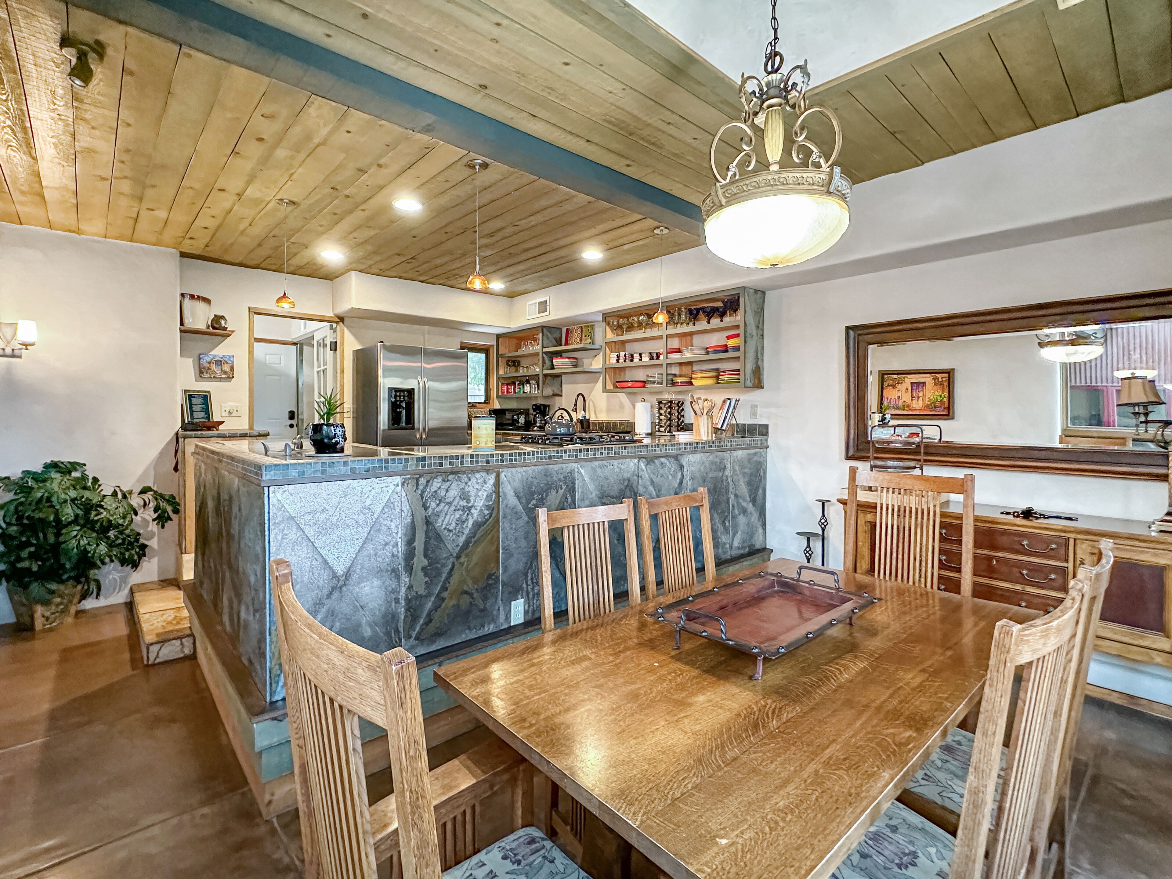 signature house | private kitchen | coffee/tea maker