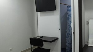ห้องดับเบิลสำหรับพักเดี่ยว | ห้องน้ำ | ฝักบัว, ของใช้ในห้องน้ำฟรี