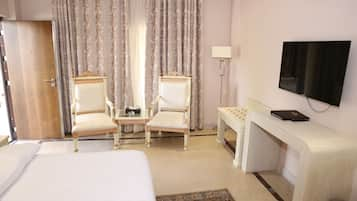 Deluxe Double Room, 1 King Bed | Free WiFi