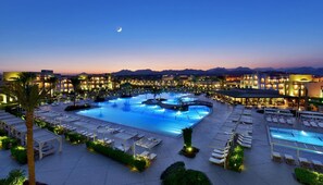 3 outdoor pools, pool umbrellas, sun loungers - Steigenberger Alcazar (Sharm El Sheikh)