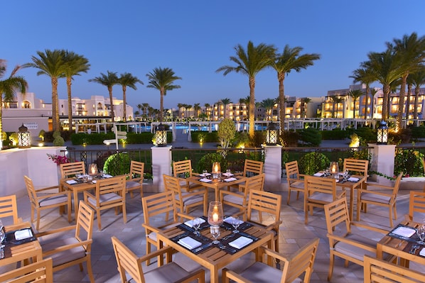 7 restaurants, lunch, dinner served; Mediterranean cuisine