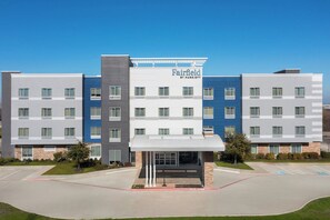 Exterior - Fairfield Inn & Suites Dallas West/i-30 (Dallas)