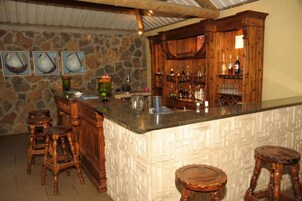 Bar (en el alojamiento)