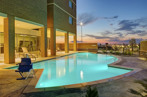 Courtyard by Marriott Dallas Carrollton