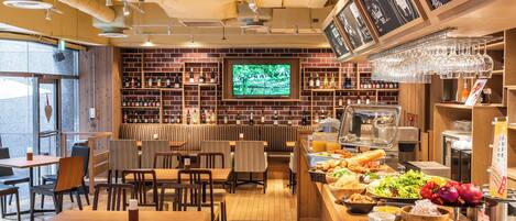 Frühstück und Mittagessen