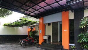 View from property - Fontana Residence (Jakarta)