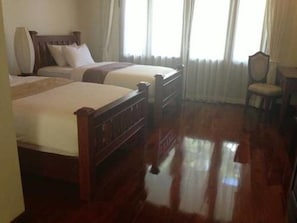 Standard Twin Room | Premium bedding, minibar, in-room safe, desk - Athena Hotel (Pakse)