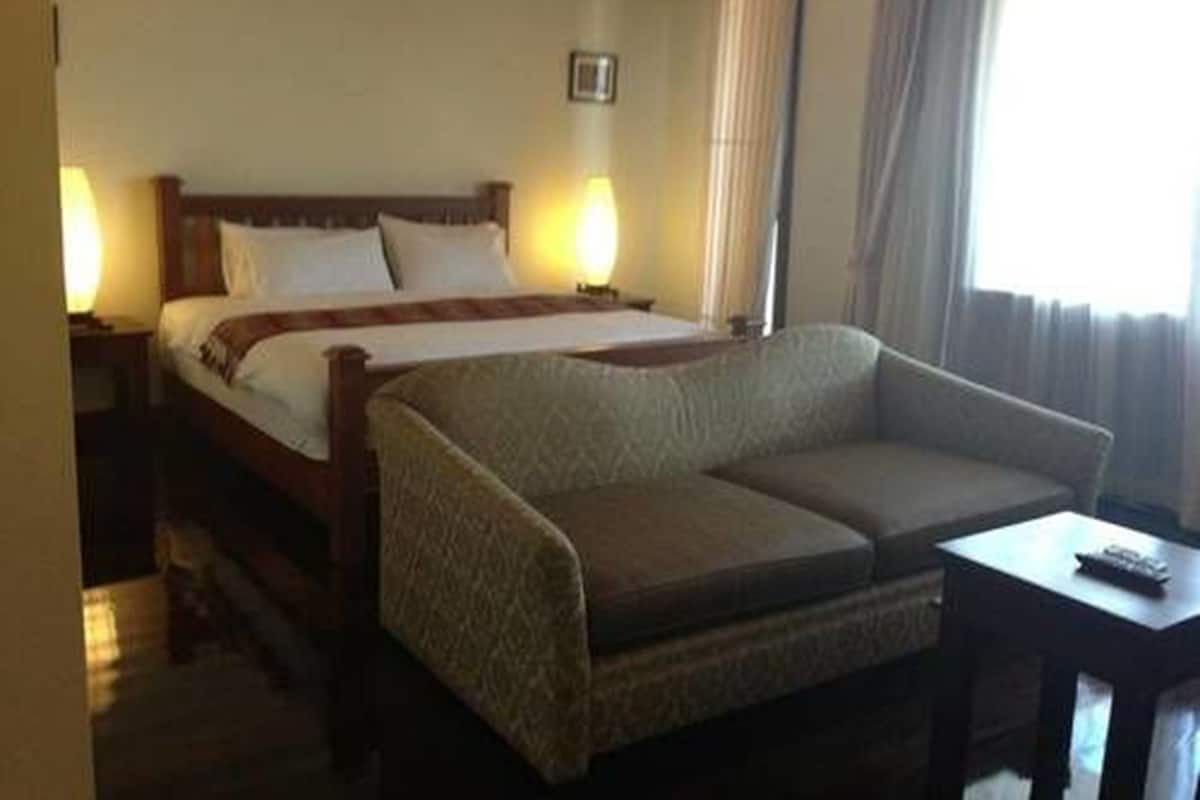 Standard Double | Premium bedding, minibar, in-room safe, desk