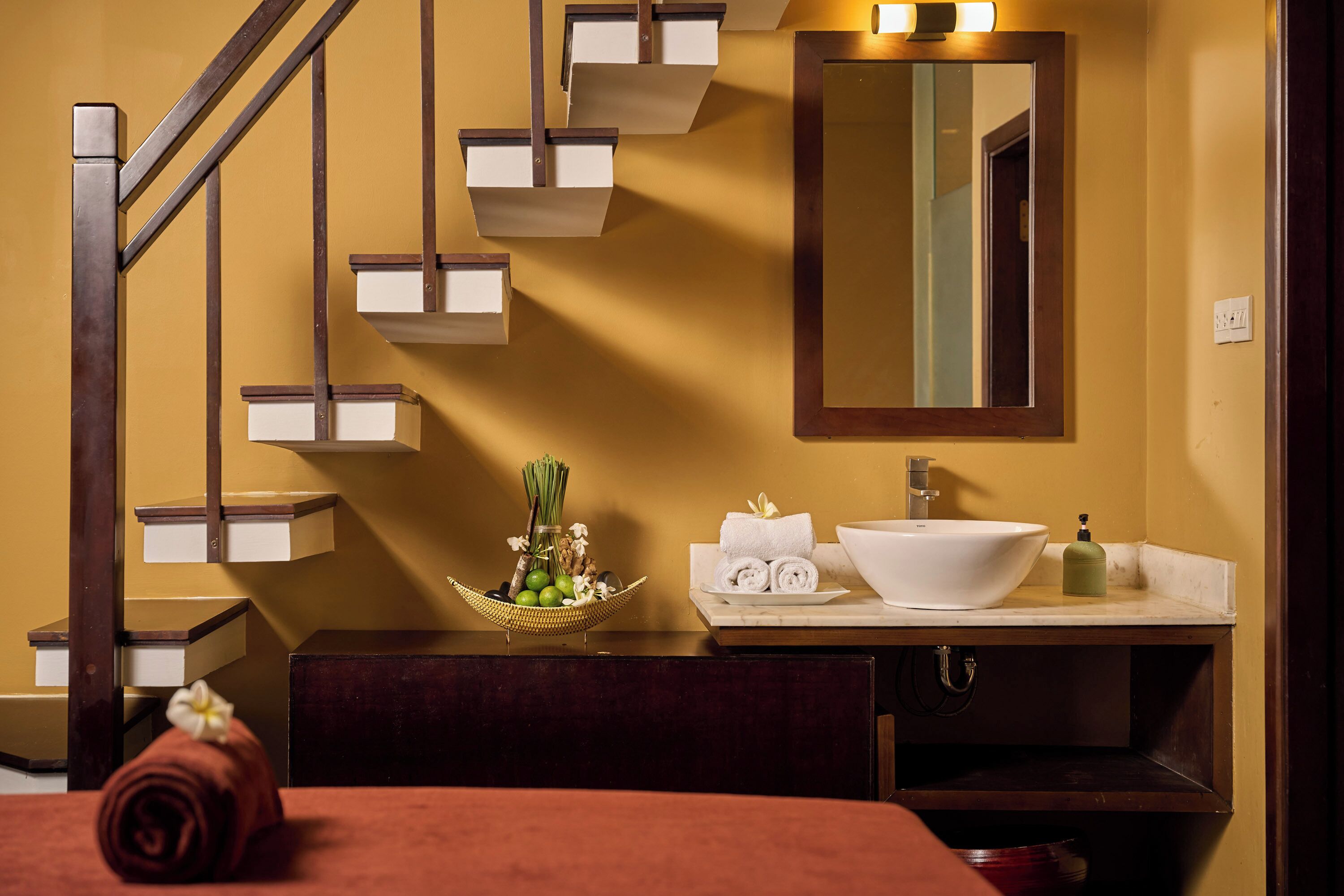 couples treatment room(s), body treatments, aromatherapy