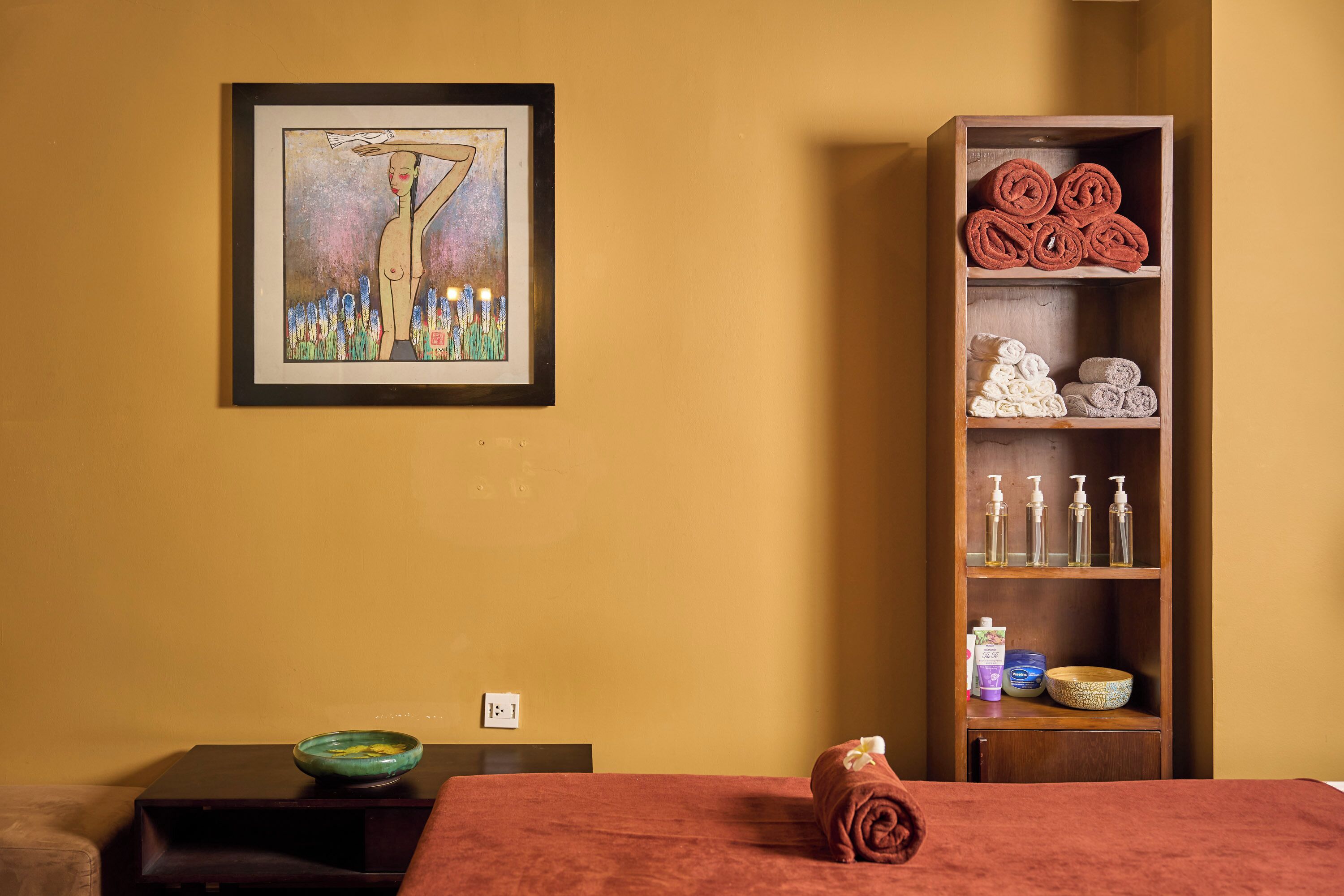 couples treatment room(s), body treatments, aromatherapy