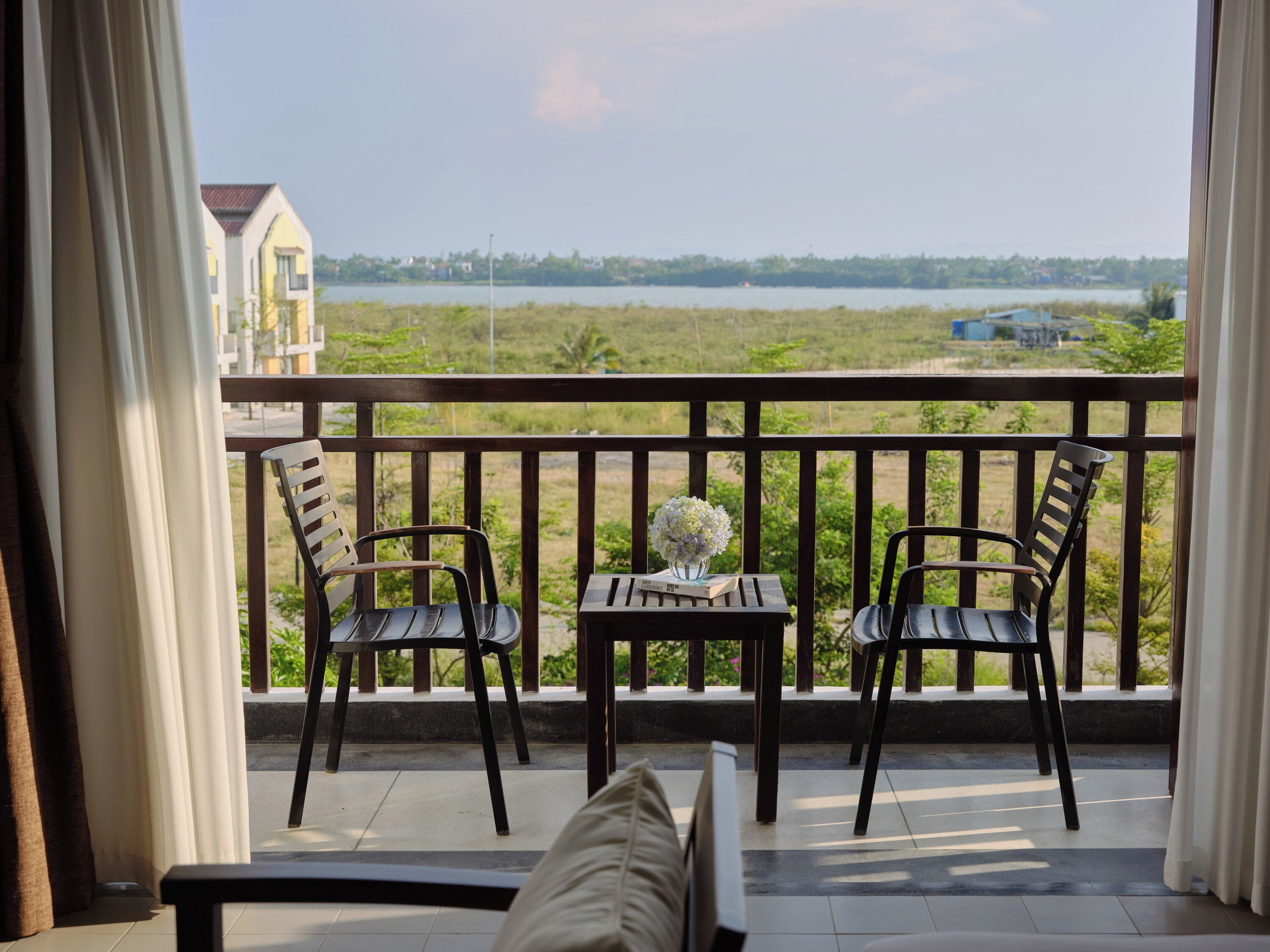 Dobbelt- eller tomannsrom – deluxe, balkong, elveutsikt | Utsikt fra balkong