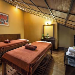 Couples treatment room(s), body treatments, aromatherapy