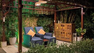 Couples treatment room(s), body treatments, aromatherapy