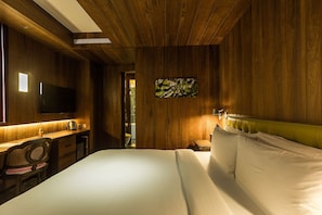 Ropa de cama de alta calidad y artículos del minibar gratis 