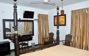 Phòng 2 giường đơn Tiêu chuẩn | Minibar, két bảo mật tại phòng, giường gấp/giường phụ (phụ phí) 