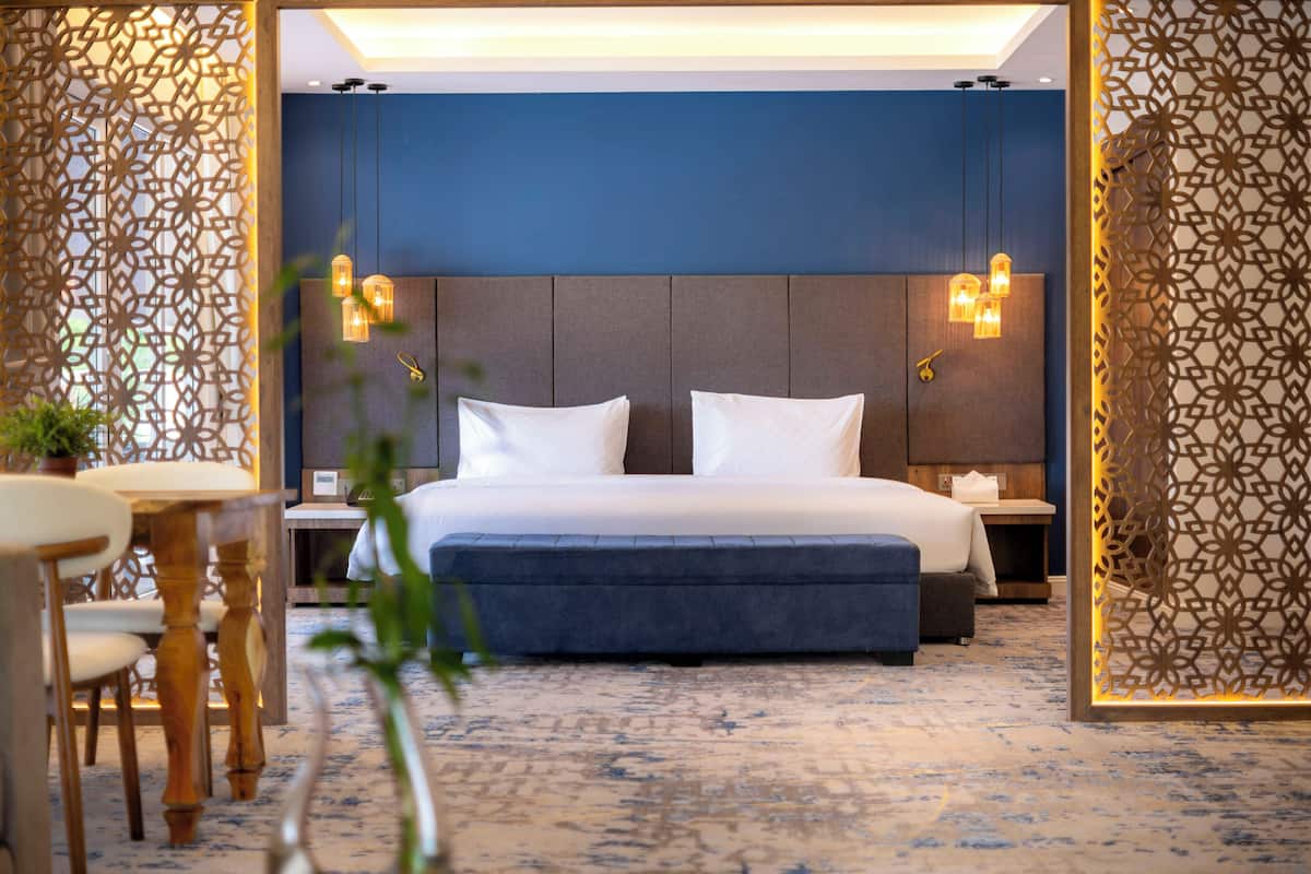 VIP Suite Beachfront | 1 bedroom, pillowtop beds, minibar, in-room safe