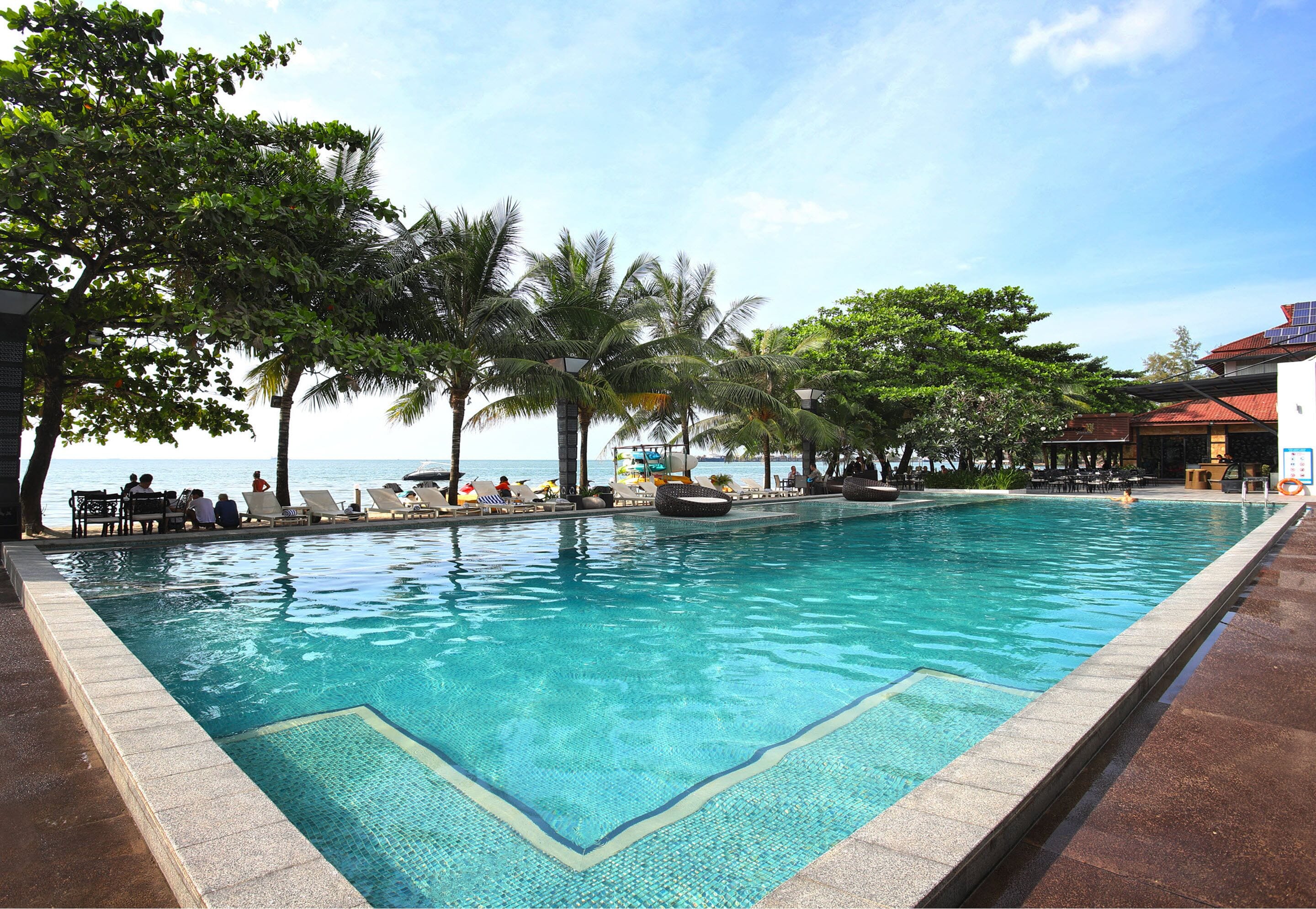 Outdoor pool, open 8:00 AM to 11:00 PM, free pool cabanas