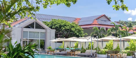 Außenpool, geöffnet von 08:00 Uhr bis 23:00 Uhr, Cabañas (kostenlos)