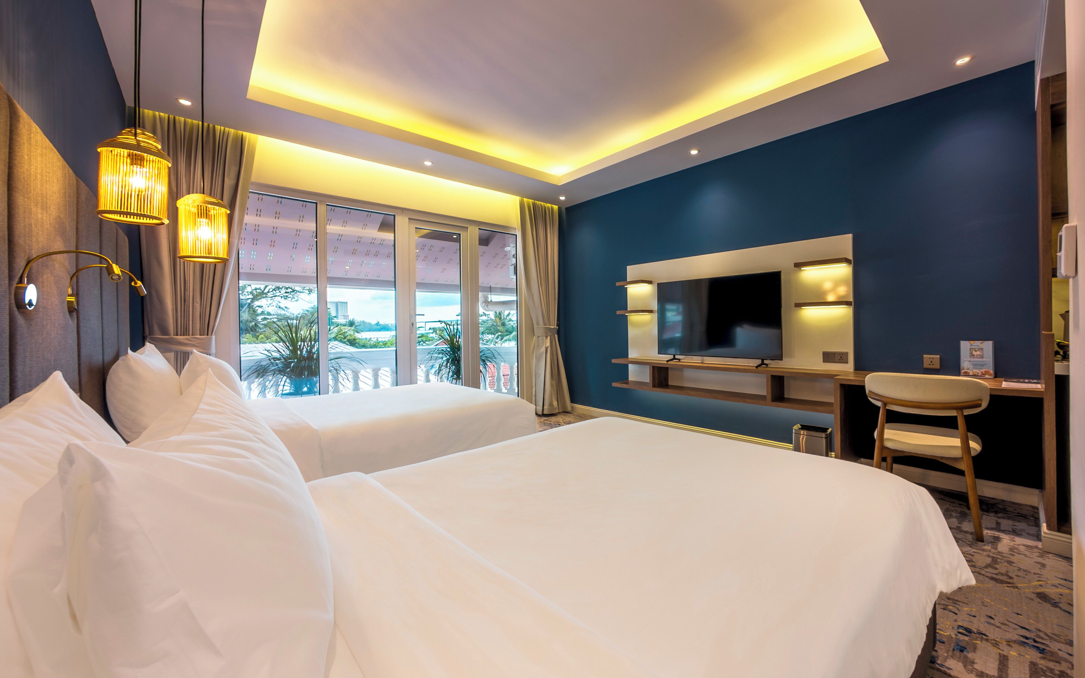 Premium-Zweibettzimmer, 2 Doppelbetten, Stadtblick, Strandnähe