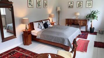 1 bedroom, pillowtop beds, minibar, individually decorated