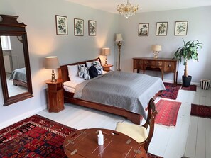 Double Room | 1 bedroom, pillow-top beds, minibar, individually decorated