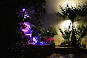 Comfort Single Room, 1 Large Single Bed, Private Bathroom, Garden View | Garden view