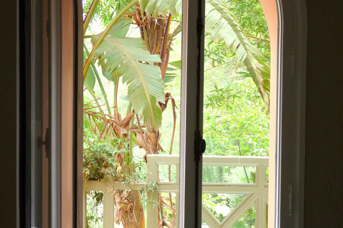 Premium Suite, 1 Queen Bed, Terrace, Pool View | Premium bedding, blackout drapes, WiFi (free)