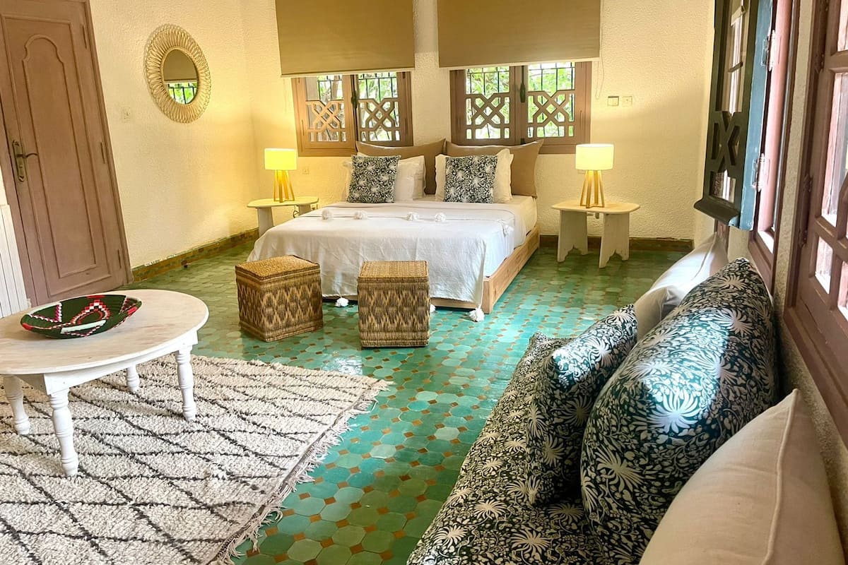 Family Suite, Private Bathroom, Garden View | Premium bedding, blackout drapes, WiFi (free)