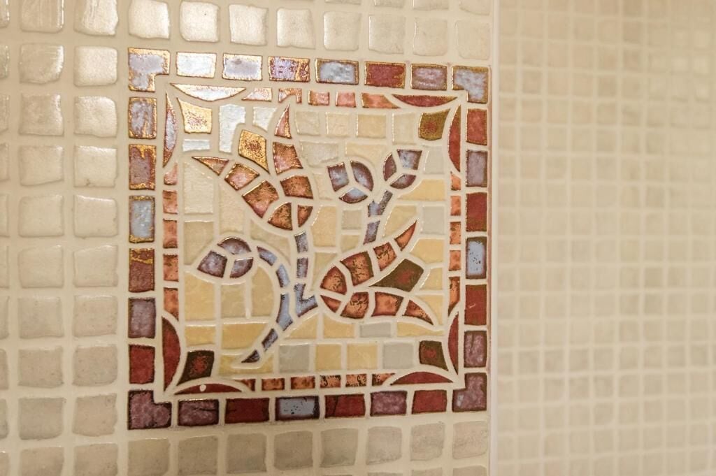 shower, free toiletries, towels