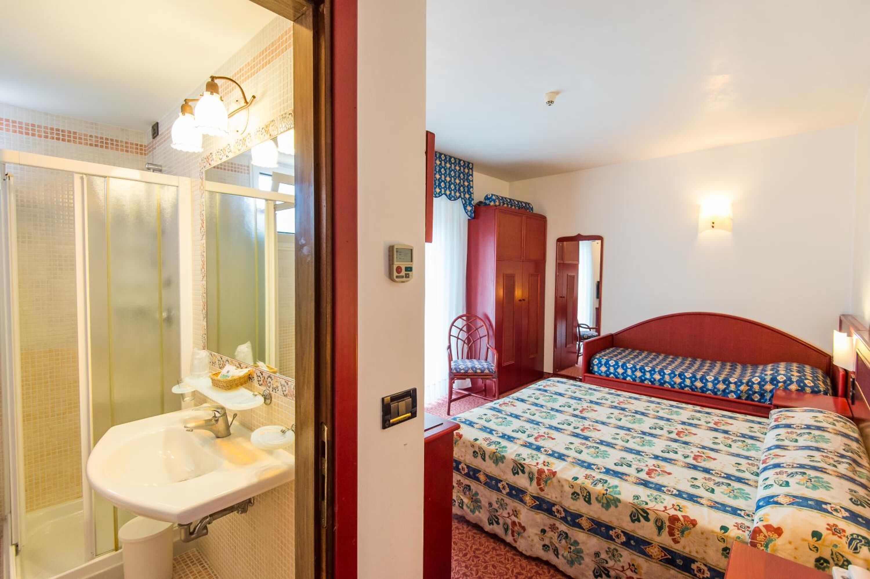 1 bedroom, minibar, in-room safe, desk