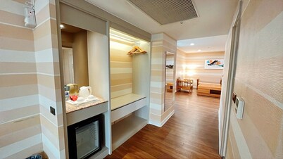 WeMeet Hotel