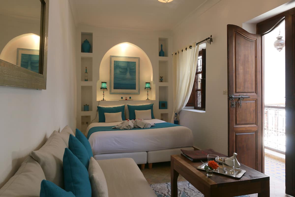 Superior Twin Room | 1 bedroom, premium bedding, in-room safe, blackout drapes