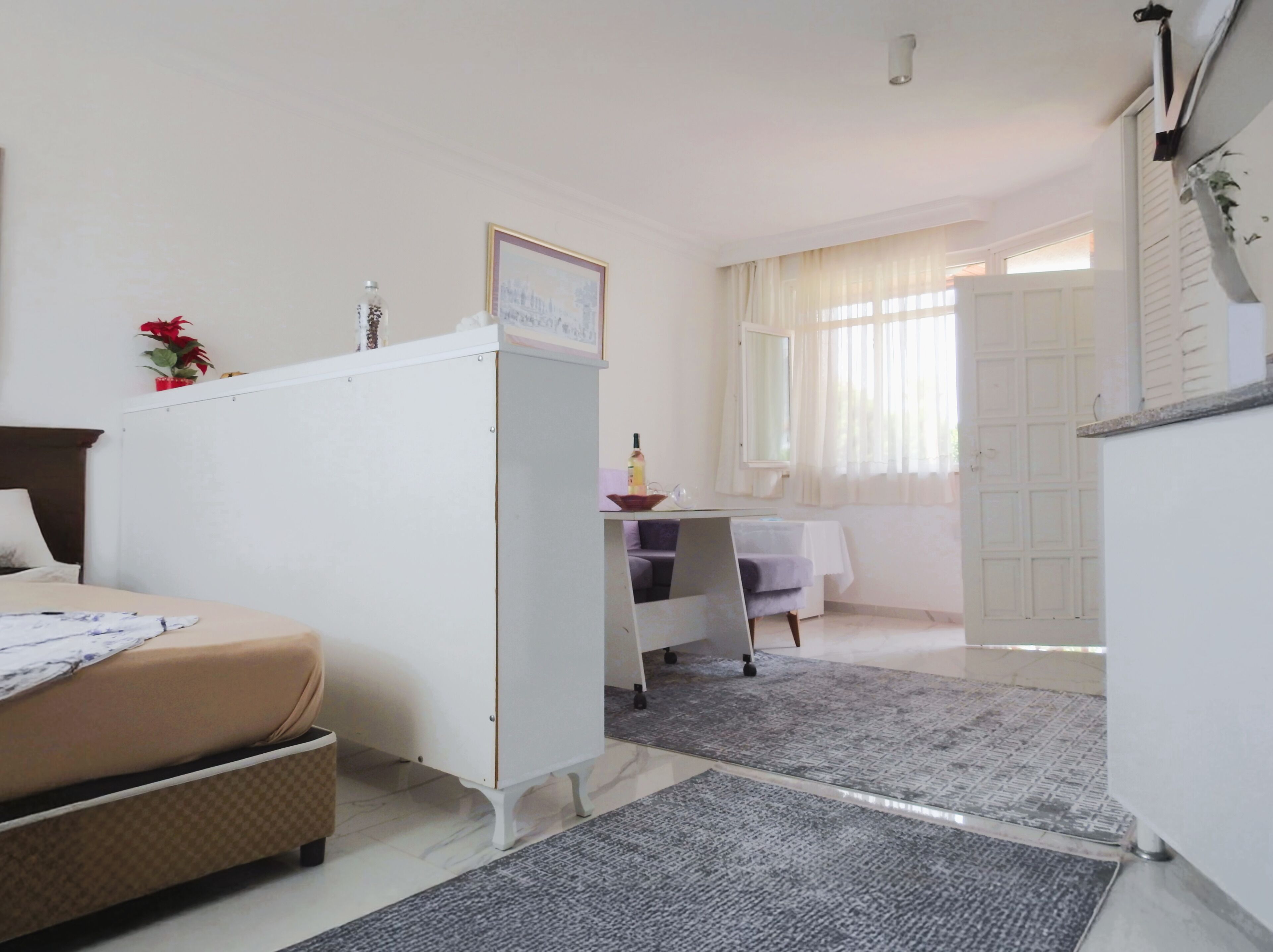 Standard Triple Room | Individually decorated, individually furnished, bed sheets