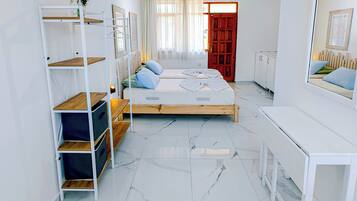 Chambre Double Confort, non-fumeurs | Décoration personnalisée, draps fournis