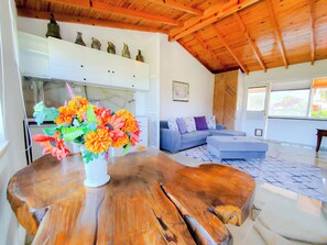 Comfort Apartment, Non Smoking, Garden View | Living area