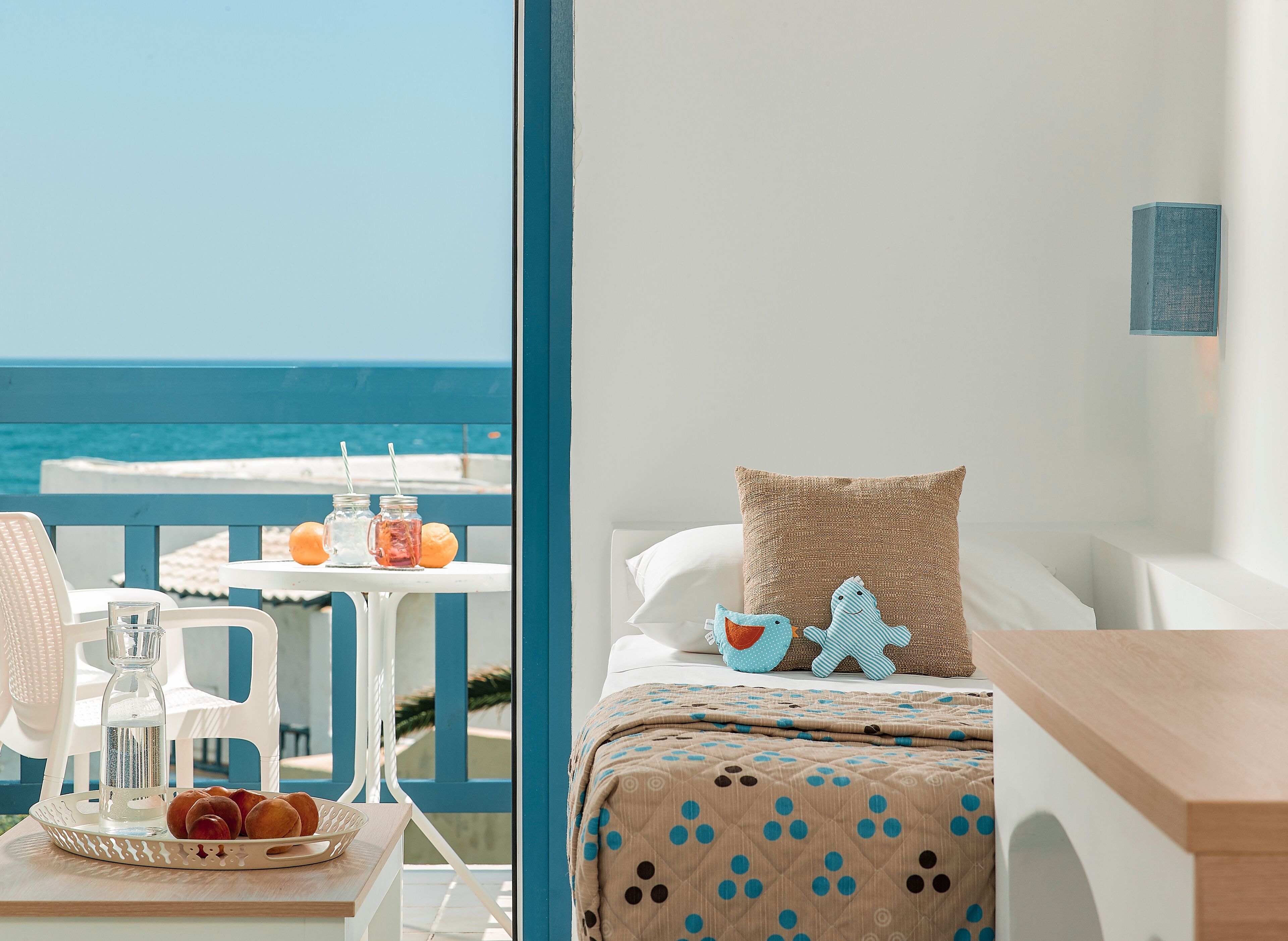 double bungalow sea view | in-room safe, free wifi, bed sheets