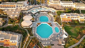5 outdoor pools - Canvas by Mitsis Cretan Village (Hersonissos)
